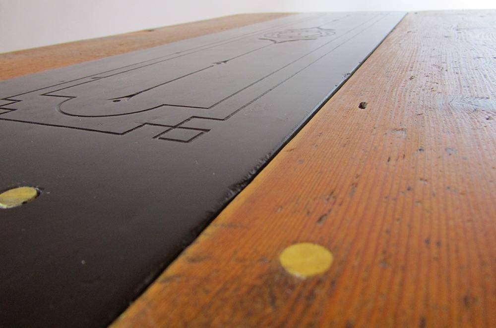 chunky coffee table